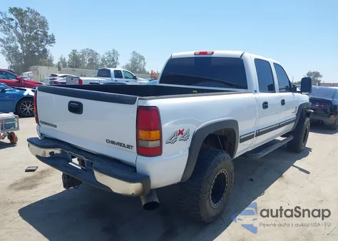2002 Chevrolet Silverado K2500 Heavy Duty z USA, uszkodzony, nr VIN 1GCHK23122F243726